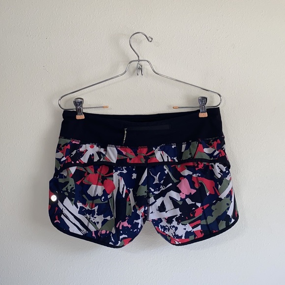 Lululemon Speed Short Pop Cut Boom Juice Patterned Running Shorts Size 6 - Picture 3 of 5